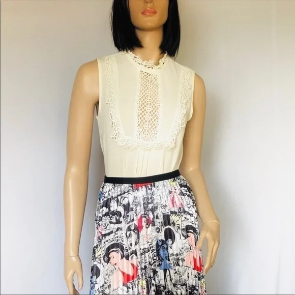 𝅺Sleeveless cream lace top - Picture 3 of 5